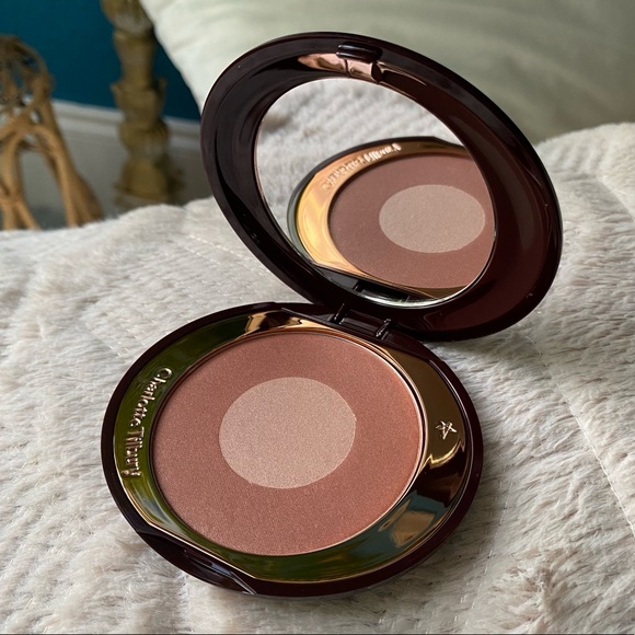 3x$90 Charlotte Tilbury Cheek to Chic - Picture 1 of 3